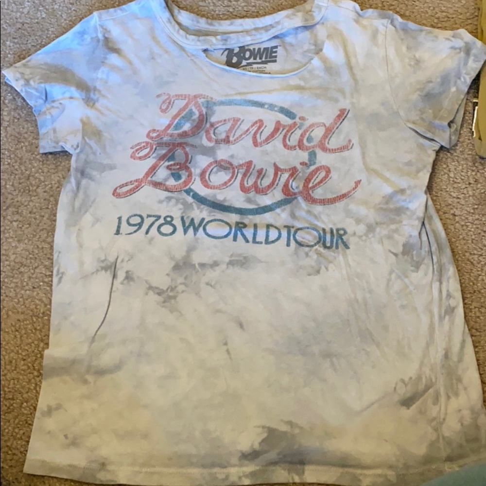 distressed band t